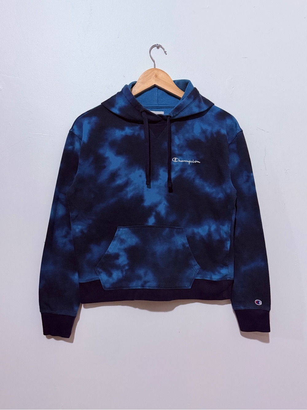 Champion Men’s Blue & Black Tie-Dye Crewneck